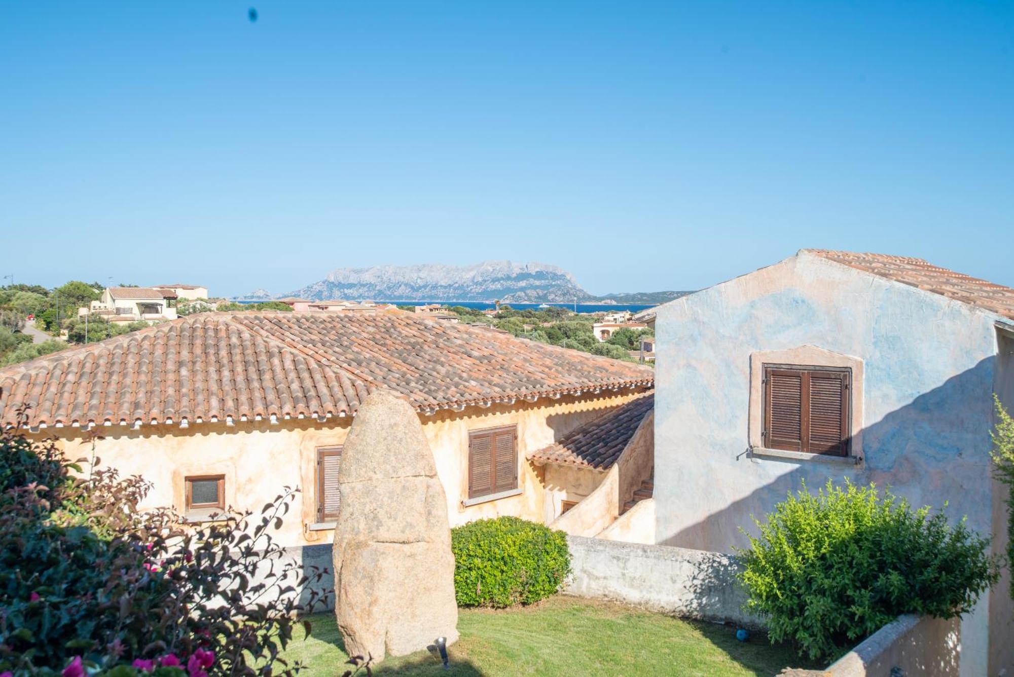 Sardegna Vista Mare E Piscina Olbia Exterior photo