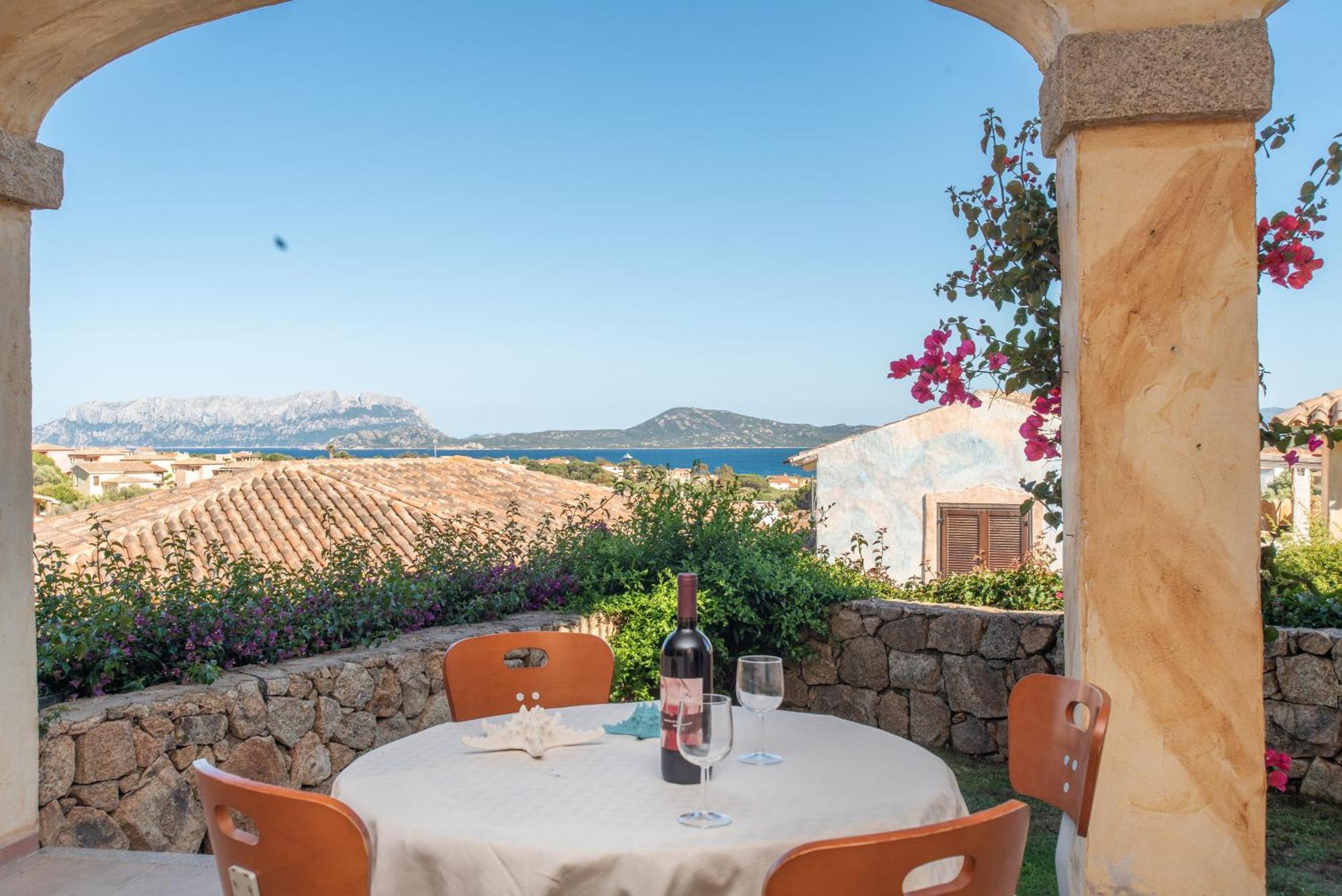 Sardegna Vista Mare E Piscina Olbia Exterior photo